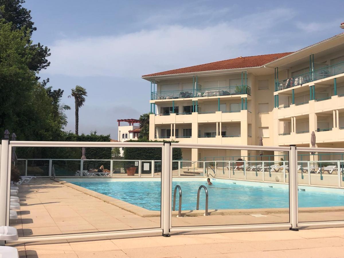 Studio au calme avec piscine, face golf, parking gratuit, tout à pied à 10mn centre ville Ciboure Exterior foto